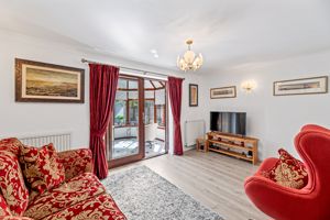 Lounge- click for photo gallery